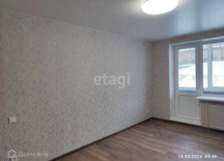 Продается двухкомнатная квартира, 50.2 м2, Вологодская область, улица Краснодонцев, 94