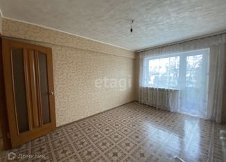 2-комнатная квартира на продажу, 45.2 м2, Карачев, Советская улица, 53А