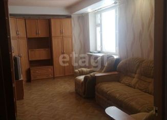 Продам 2-ком. квартиру, 60.7 м2, поселок городского типа Уренгой, 5-й микрорайон, 22