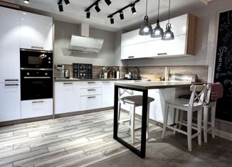 Продаю четырехкомнатную квартиру, 115 м2, Чайковский, улица Карла Маркса