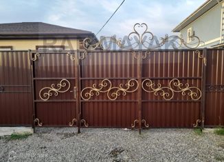 Трехкомнатная квартира на продажу, 88 м2, хутор Гавердовский, улица Шевченко, 23