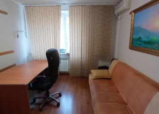 Многокомнатная квартира на продажу, 142 м2, Евпатория, улица Конституции, 32