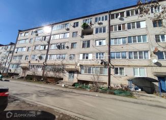 Продается 1-комнатная квартира, 32 м2, станица Ессентукская, улица Гагарина, 5