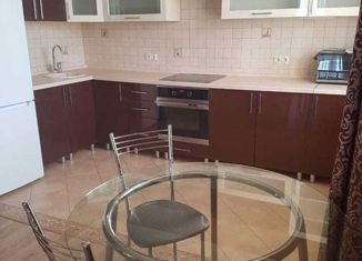 Продаю двухкомнатную квартиру, 71 м2, Аксай, улица Платова, 72В