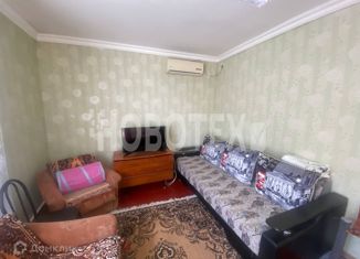 Продается 2-комнатная квартира, 42 м2, станица Каневская, улица Нестеренко, 33