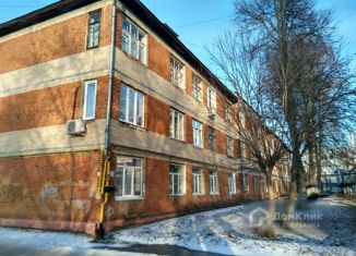 Продажа 3-ком. квартиры, 57 м2, Павлово, улица Новаторов, 1