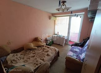 Продам 2-ком. квартиру, 43.9 м2, поселок городского типа Заозерное, улица Аллея Дружбы, 105