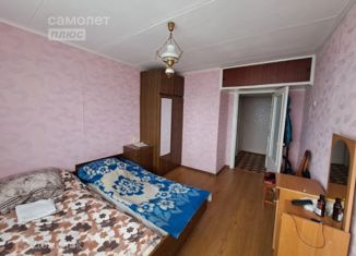 Продам 3-ком. квартиру, 64 м2, поселок Олива, Октябрьская улица, 5