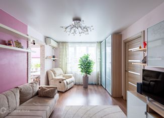 Продажа трехкомнатной квартиры, 50 м2, Москва, улица Пестеля, 2, улица Пестеля