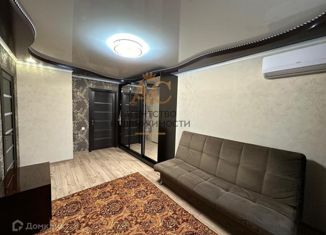 Продается двухкомнатная квартира, 52 м2, Крым, улица Гарнаева, 63