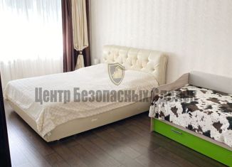Продается трехкомнатная квартира, 61.4 м2, Рязань, улица Тимуровцев, 3, район Дашково-Песочня
