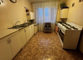 Продаю комнату, 210 м2, Колпино, Заводской проспект, 60