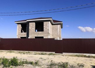 Продам дом, 200 м2, поселок Верхнее Джемете, улица Роз