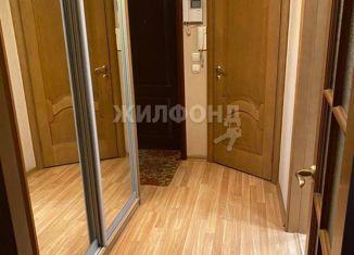 Продам 3-ком. квартиру, 60 м2, Новосибирск, Холодильная улица, 16, Холодильная улица