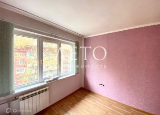 Продажа 2-ком. квартиры, 47 м2, Сочи, улица Воровского, 53