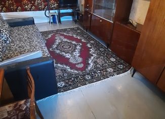 Продаю однокомнатную квартиру, 32 м2, Челябинск, улица Красного Урала, 11
