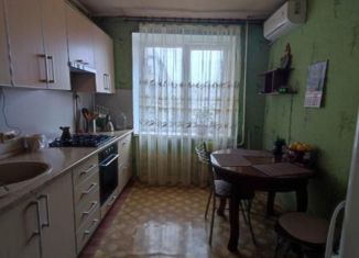 Продам 3-комнатную квартиру, 61 м2, Ростовская область, улица Вартанова, 4