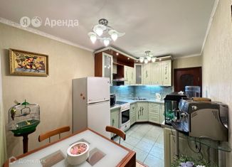 Аренда 2-ком. квартиры, 57 м2, Москва, Ясногорская улица, 13к2