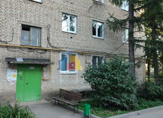 Продается трехкомнатная квартира, 52 м2, Ясногорск, улица Машиностроителей, 3
