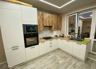 Продаю таунхаус, 90 м2, посёлок Новосадовый