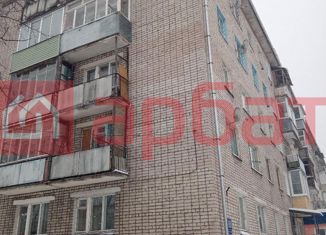 Продается 4-ком. квартира, 61 м2, Буй, улица Октябрьской Революции, 88