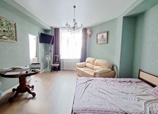 Сдам однокомнатную квартиру, 49.8 м2, Нижний Тагил, проспект Ленина, 69