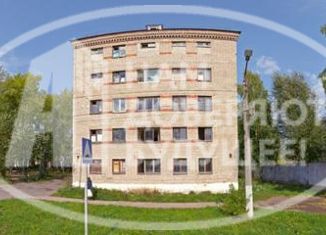 Однокомнатная квартира на продажу, 17 м2, Соликамск, Молодёжная улица, 13
