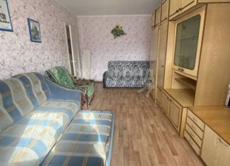 Продается двухкомнатная квартира, 44 м2, Новодвинск, улица Димитрова, 19