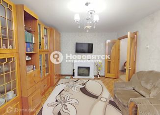 Продам 3-комнатную квартиру, 71 м2, Киров, Советская улица, 174