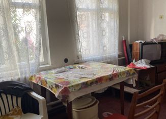 Продается двухкомнатная квартира, 46.4 м2, Евпатория, улица 8 Марта, 24