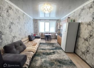 2-ком. квартира в аренду, 52 м2, Тобольск, 10-й микрорайон, 6