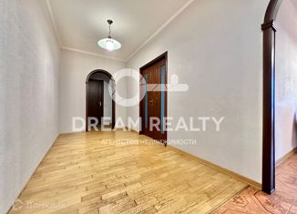 Продам двухкомнатную квартиру, 71.3 м2, Москва, улица Каховка, улица Каховка, 18к1