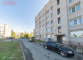 Сдаю в аренду 3-ком. квартиру, 79 м2, Петрозаводск, Гвардейская улица, 48А, район Ключевая