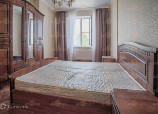 Сдается в аренду двухкомнатная квартира, 63.2 м2, Ставрополь, улица Спартака, 2, микрорайон №3