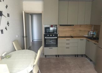 Продаю двухкомнатную квартиру, 67 м2, Новороссийск, улица Удалова, 7, ЖК Уютный