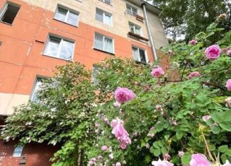 Четырехкомнатная квартира на продажу, 49.5 м2, Санкт-Петербург, Дачный проспект, 9к1