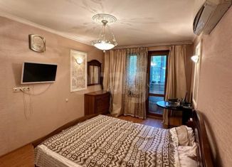 Продажа 3-комнатной квартиры, 63 м2, Москва, улица Тёплый Стан, 1