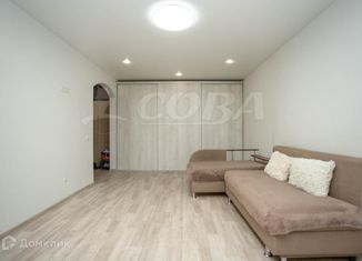 Продается 1-комнатная квартира, 43 м2, деревня Дударева, улица Созидателей, 2, ЖК Комарово