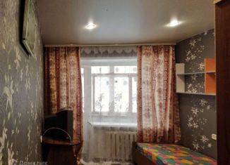 Сдаю в аренду комнату, 18 м2, Великий Новгород, улица Ломоносова, 32к1