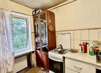 3-комнатная квартира на продажу, 58.3 м2, Санкт-Петербург, метро Новочеркасская, Таллинская улица, 30