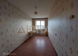 Продаю 2-комнатную квартиру, 41 м2, поселок Фанерник, улица Калашникова, 12