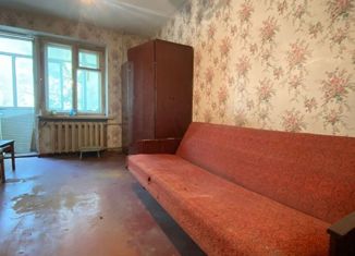 Продаю однокомнатную квартиру, 30 м2, Симферополь, Иртышская улица, 2, Железнодорожный район