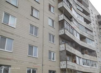 Сдается в аренду однокомнатная квартира, 30 м2, Екатеринбург, улица Серафимы Дерябиной, 30, Верх-Исетский район