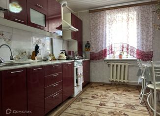 Продается трехкомнатная квартира, 75.3 м2, поселок городского типа Товарково, микрорайон Первомайский, 5