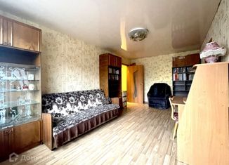 Продается четырехкомнатная квартира, 62 м2, Мурманск, улица Чумбарова-Лучинского, 27, Ленинский округ