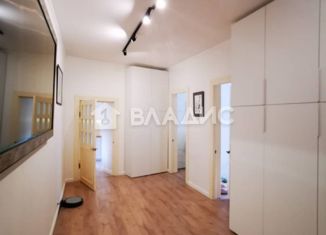 Четырехкомнатная квартира на продажу, 110.4 м2, Москва, улица Земляной Вал, 18-22с1, станция Курская