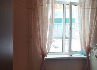 1-комнатная квартира на продажу, 29 м2, поселок городского типа Мирный, улица Нефтяников, 18А
