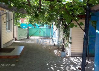 Продаю 4-ком. квартиру, 55.9 м2, станица Курчанская, улица Чапаева, 203