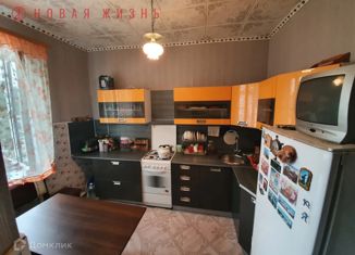 Продается трехкомнатная квартира, 57.2 м2, село Спасское, улица РТС, 7