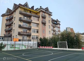 Продам четырехкомнатную квартиру, 125 м2, посёлок городского типа Дагомыс, Старошоссейная улица, 1